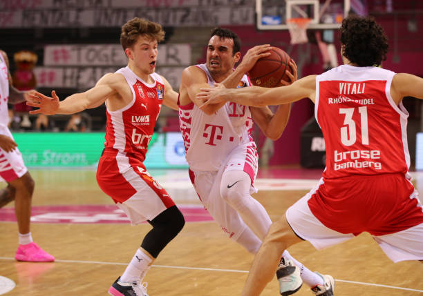 和具有战略 和具有战略