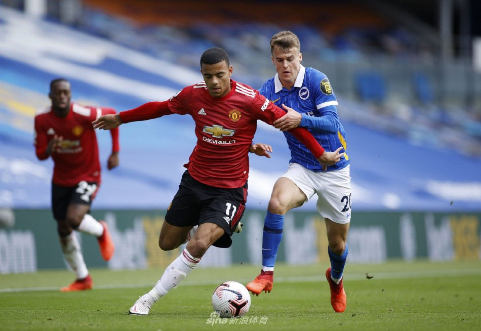 穿印有球队 穿印有球队